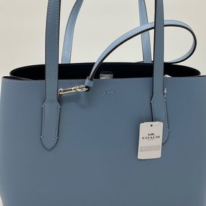 Avenue Carryall Coach bag